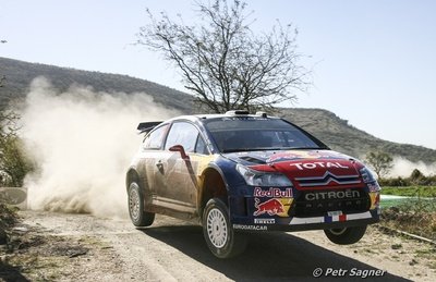 Sébastien Loeb - Daniel Elena
7º Rally Mexico 2010. Citroën C4 WRC (AJ-083-ZN). Clasificado 1º.

Del 3 al 7 de Marzo, León.
Superficie: tierra.

El Rally tenia un total de 877.53 km de los que 354.60 km divididos en 3 etapas y 22 tramos eran cronometrados (1 de ellos fue cancelado SS20 Sauz Seco de 7.05 km)

Tomaron la salida 30 equipos, finalizaron 25.

© Petr Sagner
@
Palabras clave: Sebastien_Loeb;Citroen;WRC;Mexico;2010