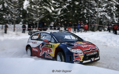 Sébastien Loeb - Daniel Elena
58º Rally Sweden 2010. Citroën C4 WRC (AJ-520-MN). Clasificado 2º.

Del 10 al 14 de Febrero, Karlstad, Suecia.
Superficie: nieve - hielo.

El Rally tenia un total de 1879.23 km de los que 345.15 km divididos en 3 etapas y 21 tramos eran cronometrados.

Tomaron la salida 55 equipos, finalizaron 43.

© Petr Sagner
@
Palabras clave: Sebastien_Loeb;Citroen;WRC;Suecia;2010;Nieve