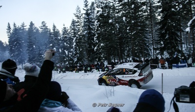 Sébastien Loeb - Daniel Elena
58º Rally Sweden 2010. Citroën C4 WRC (AJ-520-MN). Clasificado 2º.

Del 10 al 14 de Febrero, Karlstad, Suecia.
Superficie: nieve - hielo.

El Rally tenia un total de 1879.23 km de los que 345.15 km divididos en 3 etapas y 21 tramos eran cronometrados.

Tomaron la salida 55 equipos, finalizaron 43.

© Petr Sagner
@
Palabras clave: Sebastien_Loeb;Citroen;WRC;Suecia;2010;Nieve