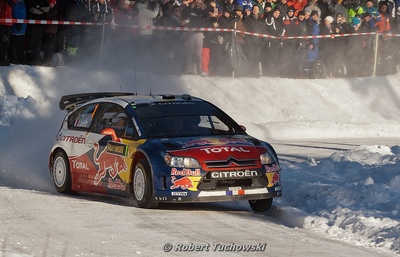 Sébastien Loeb - Daniel Elena
58º Rally Sweden 2010. Citroën C4 WRC (AJ-520-MN). Clasificado 2º.

Del 10 al 14 de Febrero, Karlstad, Suecia.
Superficie: nieve - hielo.

El Rally tenia un total de 1879.23 km de los que 345.15 km divididos en 3 etapas y 21 tramos eran cronometrados.

Tomaron la salida 55 equipos, finalizaron 43.

© Robert Tuchowski
@
Palabras clave: Sebastien_Loeb;Citroen;WRC;Suecia;2010;Nieve