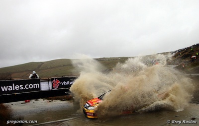 Petter Solberg - Chris Patterson
66º Wales Rally GB 2010. Citröen C4 WRC (AP-607-AM). Clasificado 2º.

Del 10 al 14 de Noviembre, Cardiff.
Superficie: tierra.

El Rally teni­a un total de 1598.74 km de los que 344.66 km divididos en 3 etapas y 20 tramos eran cronometrados.

Se inscribieron 63 equipos, tomaron la salida 61, finalizaron 45.

© Greg Roslon
@
@
Palabras clave: Petter_Solberg;Citroen;WRC;Gran_Bretaña;2010