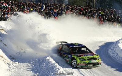 Jari-Matti Latvala - Miikka Anttila
58º Rally Sweden 2010. Ford Focus RS WRC '09 (PX08 AXD). Clasificado 3º.

Del 10 al 14 de Febrero, Karlstad, Suecia.
Superficie: nieve - hielo.

El Rally tenia un total de 1879.23 km de los que 345.15 km divididos en 3 etapas y 21 tramos eran cronometrados.

Tomaron la salida 55 equipos, finalizaron 43.

© Petr Eliáš
@
Palabras clave: ;Ford;Focus;WRC;Suecia;Nieve