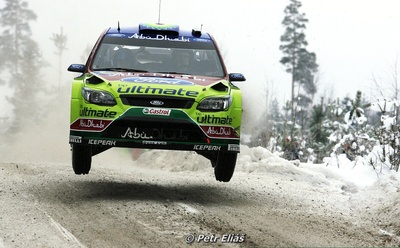 Jari-Matti Latvala - Miikka Anttila
58º Rally Sweden 2010. Ford Focus RS WRC '09 (PX08 AXD). Clasificado 3º.

Del 10 al 14 de Febrero, Karlstad, Suecia.
Superficie: nieve - hielo.

El Rally tenia un total de 1879.23 km de los que 345.15 km divididos en 3 etapas y 21 tramos eran cronometrados.

Tomaron la salida 55 equipos, finalizaron 43.

© Petr Eliáš
@
Palabras clave: ;Ford;Focus;WRC;Suecia;Nieve