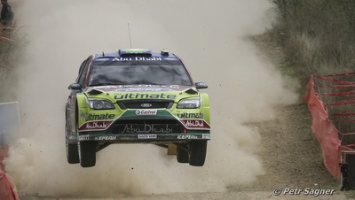 Mikko Hirvonen - Jarmo Lehtinen
7º Rally Mexico 2010. Ford Focus RS WRC '09 (SA09 VHR). Clasificado 4º.

Del 3 al 7 de Marzo, León.
Superficie: tierra.

El Rally tenia un total de 877.53 km de los que 354.60 km divididos en 3 etapas y 22 tramos eran cronometrados (1 de ellos fue cancelado SS20 Sauz Seco de 7.05 km)

Tomaron la salida 30 equipos, finalizaron 25.

© Petr Sagner
@
Palabras clave: ;Ford;Focus;WRC;Mexico;2010;