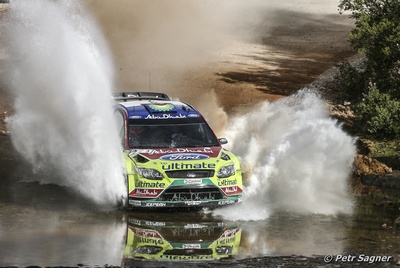 Mikko Hirvonen - Jarmo Lehtinen
7º Rally Mexico 2010. Ford Focus RS WRC '09 (SA09 VHR). Clasificado 4º.

Del 3 al 7 de Marzo, León.
Superficie: tierra.

El Rally tenia un total de 877.53 km de los que 354.60 km divididos en 3 etapas y 22 tramos eran cronometrados (1 de ellos fue cancelado SS20 Sauz Seco de 7.05 km)

Tomaron la salida 30 equipos, finalizaron 25.

© Petr Sagner
@
Palabras clave: ;Ford;Focus;WRC;Mexico;2010