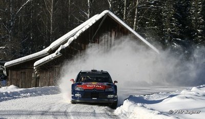 Sébastien Ogier - Julien Ingrassia
58º Rally Sweden 2010. Citroën C4 WRC (AJ-557-NM). Clasificado 5º.

Del 10 al 14 de Febrero, Karlstad, Suecia.
Superficie: nieve - hielo.

El Rally tenia un total de 1879.23 km de los que 345.15 km divididos en 3 etapas y 21 tramos eran cronometrados.

Tomaron la salida 55 equipos, finalizaron 43.

© Petr Sagner
@
Palabras clave: Sebastien_Ogier;Citroen;WRC;Suecia;2010;Nieve