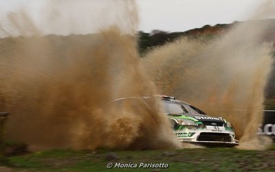 Matthew Wilson - Scott Martin
66º Wales Rally GB 2010. Ford Focus RS WRC '08 (1ES). Clasificado 7º.

Del 10 al 14 de Noviembre, Cardiff.
Superficie: tierra.

El Rally teni­a un total de 1598.74 km de los que 344.66 km divididos en 3 etapas y 20 tramos eran cronometrados.

Se inscribieron 63 equipos, tomaron la salida 61, finalizaron 45.

© Monica Parisotto
@@
Palabras clave: Ford;Focus;WRC;Gran_Bretaña;2010