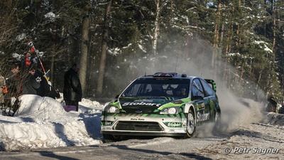 Matthew Wilson - Scott Martin
58º Rally Sweden 2010. Ford Focus RS WRC '08 (1 ES). Clasificado 7º.

Del 10 al 14 de Febrero, Karlstad, Suecia.
Superficie: nieve - hielo.

El Rally tenia un total de 1879.23 km de los que 345.15 km divididos en 3 etapas y 21 tramos eran cronometrados.

Tomaron la salida 55 equipos, finalizaron 43.

© Petr Eliáš
@@
Palabras clave: Ford;Focus;WRC;Suecia;2010;Nieve