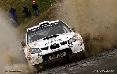 Mads Østberg - Jonas Andersson
66º Wales Rally GB 2010. Subaru Impreza S12B WRC '07 (FT56 SRT). Clasificado 9º.
Adapta AS

Del 10 al 14 de Noviembre, Cardiff.
Superficie: tierra.

El Rally teni­a un total de 1598.74 km de los que 344.66 km divididos en 3 etapas y 20 tramos eran cronometrados.

Se inscribieron 63 equipos, tomaron la salida 61, finalizaron 45.

© Greg Roslon
@@
Palabras clave: Subaru;Impreza;WRC;Gran_Bretaña;2010