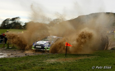 Xevi Pons - Alex Haro
66º Wales Rally GB 2010. Ford Fiesta S2000 (PX59 AVU). Clasificado 13º.

Del 10 al 14 de Noviembre, Cardiff.
Superficie: tierra.

El Rally teni­a un total de 1598.74 km de los que 344.66 km divididos en 3 etapas y 20 tramos eran cronometrados.

Se inscribieron 63 equipos, tomaron la salida 61, finalizaron 45.

© Petr Eliáš
@
Palabras clave: Xevi_Pons;Ford;Fiesta;S2000;Gran_Bretaña;2010