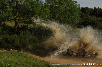 Sébastien Loeb - Daniel Elena
8º Rally d'Italia Sardegna 2011. Citroën DS3 WRC (BF-735-XB). Clasificado 1º.
Citroën Total WRT

Del 5 al 8 de Mayo, Olbia, Cerdeña, Italia.
Superficie: tierra.

El Rally constaba de 3 etapas con un total de 1183.52 km de los que 339.70 km divididos en 18 tramos eran cronometrados.

Tomaron la salida 63 equipos, finalizaron 32.

© Monica Parisotto

Palabras clave: Citroen;WRC;Cerdeña;Italia;2011