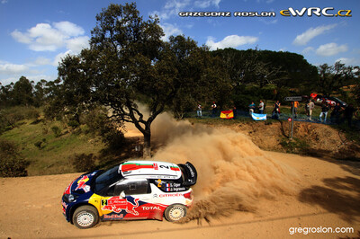 Sébastien Ogier - Julien Ingrassia
45º Vodafone Rally de Portugal 2011. Citroën DS3 WRC (BF-911-XB). Clasificado 1º.
Citroën Total WRT

Del 24 al 27 de Marzo, Lisboa, Faro.
Superficie: tierra.

El Rally constaba de 3 etapas con un total de 1363.55 km de los que 385.37 km divididos en 17 tramos eran cronometrados.

Tomaron la salida 71 equipos, finalizaro 38.

© Greg Roslon

Palabras clave: Citroen;WRC;Portugal;2011