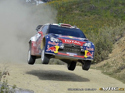 Sébastien Loeb - Daniel Elena
45º Vodafone Rally de Portugal 2011. Citroën DS3 WRC (BF-735-XB). Clasificado 2º.
Citroën Total WRT

Del 24 al 27 de Marzo, Lisboa, Faro.
Superficie: tierra.

El Rally constaba de 3 etapas con un total de 1363.55 km de los que 385.37 km divididos en 17 tramos eran cronometrados.

Tomaron la salida 71 equipos, finalizaro 38.

© Gonzalo Belay

Palabras clave: Citroen;WRC;Portugal;2011
