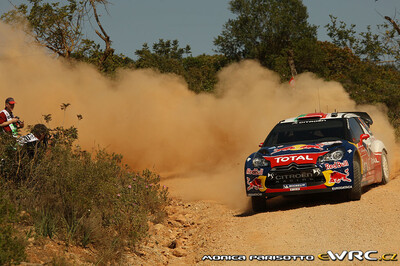 Sébastien Loeb - Daniel Elena
45º Vodafone Rally de Portugal 2011. Citroën DS3 WRC (BF-735-XB). Clasificado 2º.
Citroën Total WRT

Del 24 al 27 de Marzo, Lisboa, Faro.
Superficie: tierra.

El Rally constaba de 3 etapas con un total de 1363.55 km de los que 385.37 km divididos en 17 tramos eran cronometrados.

Tomaron la salida 71 equipos, finalizaro 38.

© Monica Parisotto

Palabras clave: Citroen;WRC;Portugal;2011