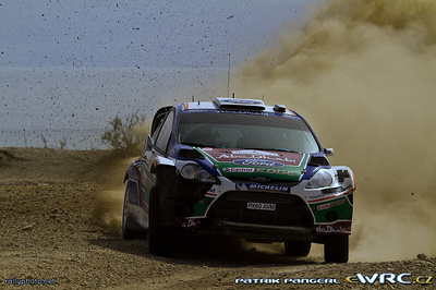 Jari-Matti Latvala - Miikka Anttila
3º Jordan Rally WRC 2011. Ford Fiesta RS WRC (PX60 AVM). Clasificado 2º.
Ford Abu Dhabi WRT

Del 14 al 16 de Abril, Jordania.
Superficie: tierra.

El Rally constaba de 3 etapas con un total de 935.41 km de los que 333.04 km divididos en 20 tramos eran cronometrados.
La primera etapa (6 tramos en total) fue cancelada debido a un retraso en el transporte del equipamiento de los equipos.

Tomaron la salida 36 equipos, finalizaron 23.

© Patrik Pangerl

Palabras clave: Ford;Fiesta;WRC;Jordania;2011