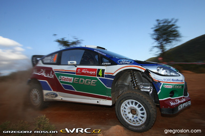 Jari-Matti Latvala - Miikka Anttila
45º Vodafone Rally de Portugal 2011. Ford Fiesta RS WRC (PX60 AVK). Clasificado 3º.
Ford Abu Dhabi WRT

Del 24 al 27 de Marzo, Lisboa, Faro.
Superficie: tierra.

El Rally constaba de 3 etapas con un total de 1363.55 km de los que 385.37 km divididos en 17 tramos eran cronometrados.

Tomaron la salida 71 equipos, finalizaro 38.

© Greg Roslon

Palabras clave: Ford;Fiesta;WRC;Portugal;2011