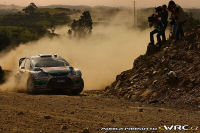 Jari-Matti Latvala - Miikka Anttila
45º Vodafone Rally de Portugal 2011. Ford Fiesta RS WRC (PX60 AVK). Clasificado 3º.
Ford Abu Dhabi WRT

Del 24 al 27 de Marzo, Lisboa, Faro.
Superficie: tierra.

El Rally constaba de 3 etapas con un total de 1363.55 km de los que 385.37 km divididos en 17 tramos eran cronometrados.

Tomaron la salida 71 equipos, finalizaro 38.

© Monica Parisotto

Palabras clave: Ford;Fiesta;WRC;Portugal;2011