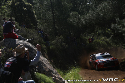 Petter Solberg - Chris Patterson
8º Rally d'Italia Sardegna 2011. Citroën DS3 WRC (BH-482-BM). Clasificado 3º.
Petter Solberg WRT

Del 5 al 8 de Mayo, Olbia, Cerdeña, Italia.
Superficie: tierra.

El Rally constaba de 3 etapas con un total de 1183.52 km de los que 339.70 km divididos en 18 tramos eran cronometrados.

Tomaron la salida 63 equipos, finalizaron 32.

© Monica Parisotto

Palabras clave: Citroen;WRC;Italia;Cerdeña;2011