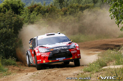 Petter Solberg - Chris Patterson
8º Rally d'Italia Sardegna 2011. Citroën DS3 WRC (BH-482-BM). Clasificado 3º.
Petter Solberg WRT

Del 5 al 8 de Mayo, Olbia, Cerdeña, Italia.
Superficie: tierra.

El Rally constaba de 3 etapas con un total de 1183.52 km de los que 339.70 km divididos en 18 tramos eran cronometrados.

Tomaron la salida 63 equipos, finalizaron 32.

© Petr Eliáš

Palabras clave: Citroen;WRC;Italia;Cerdeña;2011