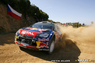 Sébastien Ogier - Julien Ingrassia
8º Rally d'Italia Sardegna 2011. Citroën DS3 WRC (BF-911-XB). Clasificado 4º.
Citroën Total WRT

Del 5 al 8 de Mayo, Olbia, Cerdeña, Italia.
Superficie: tierra.

El Rally constaba de 3 etapas con un total de 1183.52 km de los que 339.70 km divididos en 18 tramos eran cronometrados.

Tomaron la salida 63 equipos, finalizaron 32.

© Petr Eliáš

Palabras clave: Citroen;WRC;Cerdeña;Italia;2011