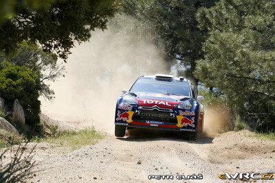 Sébastien Ogier - Julien Ingrassia
8º Rally d'Italia Sardegna 2011. Citroën DS3 WRC (BF-911-XB). Clasificado 4º.
Citroën Total WRT

Del 5 al 8 de Mayo, Olbia, Cerdeña, Italia.
Superficie: tierra.

El Rally constaba de 3 etapas con un total de 1183.52 km de los que 339.70 km divididos en 18 tramos eran cronometrados.

Tomaron la salida 63 equipos, finalizaron 32.

© Petr Eliáš

Palabras clave: Citroen;WRC;Cerdeña;Italia;2011