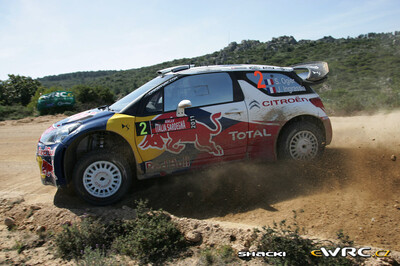 Sébastien Ogier - Julien Ingrassia
8º Rally d'Italia Sardegna 2011. Citroën DS3 WRC (BF-911-XB). Clasificado 4º.
Citroën Total WRT

Del 5 al 8 de Mayo, Olbia, Cerdeña, Italia.
Superficie: tierra.

El Rally constaba de 3 etapas con un total de 1183.52 km de los que 339.70 km divididos en 18 tramos eran cronometrados.

Tomaron la salida 63 equipos, finalizaron 32.

© Shacki

Palabras clave: Citroen;WRC;Cerdeña;Italia;2011