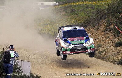 Mikko Hirvonen - Jarmo Lehtinen
45º Vodafone Rally de Portugal 2011. Ford Fiesta RS WRC (PX60 AVJ). Clasificado 4º.
Ford Abu Dhabi WRT

Del 24 al 27 de Marzo, Lisboa, Faro.
Superficie: tierra.

El Rally constaba de 3 etapas con un total de 1363.55 km de los que 385.37 km divididos en 17 tramos eran cronometrados.

Tomaron la salida 71 equipos, finalizaro 38.

© Gonzalo Belay

Palabras clave: Ford;Fiesta;WRC;Portugal;2011