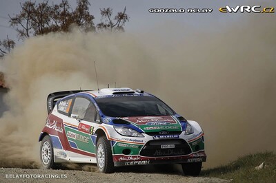 Mikko Hirvonen - Jarmo Lehtinen
45º Vodafone Rally de Portugal 2011. Ford Fiesta RS WRC (PX60 AVJ). Clasificado 4º.
Ford Abu Dhabi WRT

Del 24 al 27 de Marzo, Lisboa, Faro.
Superficie: tierra.

El Rally constaba de 3 etapas con un total de 1363.55 km de los que 385.37 km divididos en 17 tramos eran cronometrados.

Tomaron la salida 71 equipos, finalizaro 38.

© Gonzalo Belay

Palabras clave: Ford;Fiesta;WRC;Portugal;2011