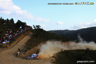 Mikko Hirvonen - Jarmo Lehtinen
45º Vodafone Rally de Portugal 2011. Ford Fiesta RS WRC (PX60 AVJ). Clasificado 4º.
Ford Abu Dhabi WRT

Del 24 al 27 de Marzo, Lisboa, Faro.
Superficie: tierra.

El Rally constaba de 3 etapas con un total de 1363.55 km de los que 385.37 km divididos en 17 tramos eran cronometrados.

Tomaron la salida 71 equipos, finalizaro 38.

© Greg Roslon

Palabras clave: Ford;Fiesta;WRC;Portugal;2011