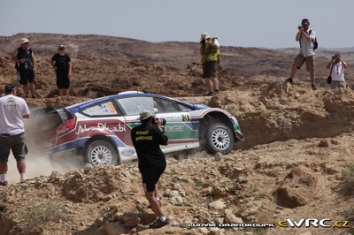 Mikko Hirvonen - Jarmo Lehtinen
3º Jordan Rally WRC 2011. Ford Fiesta RS WRC (PX60 AVL). Clasificado 4º.
Ford Abu Dhabi WRT

Del 14 al 16 de Abril, Jordania.
Superficie: tierra.

El Rally constaba de 3 etapas con un total de 935.41 km de los que 333.04 km divididos en 20 tramos eran cronometrados.
La primera etapa (6 tramos en total) fue cancelada debido a un retraso en el transporte del equipamiento de los equipos. 

Tomaron la salida 36 equipos, finalizaron 23.

© Ludvík Drahokoupil

Palabras clave: Ford;Fiesta;WRC;Jordania;2011