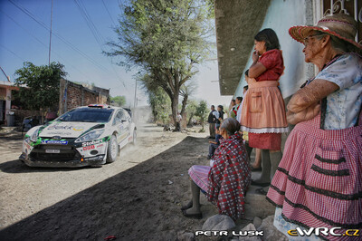 Mads Østberg - Jonas Andersson
8º Rally Guanajuato Mexico 2011. Ford Fiesta RS WRC (PX60 AVF). Clasificado 5º.
Stobart M-Sport Ford RT

Del 3 al 6 de Marzo, León.
Superficie: tierra.

El Rally constaba de 3 etapas con un total de 1031.3 km de los que 365.34 km divididos en 22 tramos eran cronometrados.

Tomaron la salida 24 equipos, finalizaron 17.

© Petr Lusk

Palabras clave: Ford;Fiesta;WRC;Mexico;2011