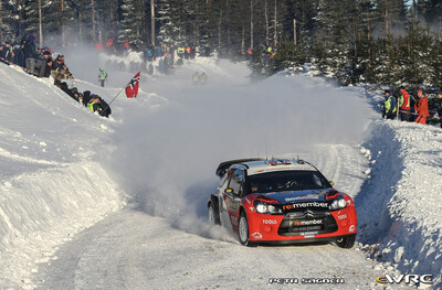 Petter Solberg - Chris Patterson
59º Rally Sweden 2011. Citroën DS3 WRC (BH-528-BM). Clasificado 5º.
Petter Solberg WRT

Del 10 al 13 de Febrero, Karlstad.
Superficie: nieve - hielo.

El Rally constaba de 3 etapas con un total de 2059.89 km de los que 351.24 km divididos en 22 tramos eran cronometrados.

Tomaron la salida 45 equipos, finalizaron 34.

© Petr Sagner

Palabras clave: Citroen;Suecia;2011