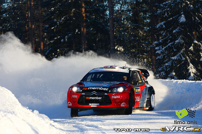 Petter Solberg - Chris Patterson
59º Rally Sweden 2011. Citroën DS3 WRC (BH-528-BM). Clasificado 5º.
Petter Solberg WRT

Del 10 al 13 de Febrero, Karlstad.
Superficie: nieve - hielo.

El Rally constaba de 3 etapas con un total de 2059.89 km de los que 351.24 km divididos en 22 tramos eran cronometrados.

Tomaron la salida 45 equipos, finalizaron 34.

© Timo Anis

Palabras clave: Citroen;Suecia;2011