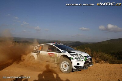 Matthew Wilson - Scott Martin
45º Vodafone Rally de Portugal 2011. Ford Fiesta RS WRC (1 ES). Clasificado 5º.
Stobart M-Sport Ford RT

Del 24 al 27 de Marzo, Lisboa, Faro.
Superficie: tierra.

El Rally constaba de 3 etapas con un total de 1363.55 km de los que 385.37 km divididos en 17 tramos eran cronometrados.

Tomaron la salida 71 equipos, finalizaro 38.

© Gonzalo Belay

Palabras clave: Ford;Fiesta;WRC;Portugal;2011