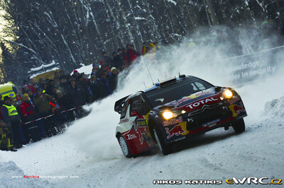 Sébastien Loeb - Daniel Elena
59º Rally Sweden 2011. Citroën DS3 WRC (BF-735-XB). Clasificado 6º.
Citroën Total WRT

Del 10 al 13 de Febrero, Karlstad.
Superficie: nieve - hielo.

El Rally constaba de 3 etapas con un total de 2059.89 km de los que 351.24 km divididos en 22 tramos eran cronometrados.

Tomaron la salida 45 equipos, finalizaron 34.

© Mikos Katikis

Palabras clave: Citroen;Suecia;2011