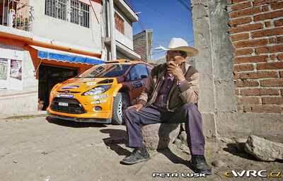 Henning Solberg - Ilka Minor
8º Rally Guanajuato Mexico 2011. Ford Fiesta RS WRC (PX60 AVE). Clasificado 6º.
Stobart M-Sport Ford RT

Del 3 al 6 de Marzo, León.
Superficie: tierra.

El Rally constaba de 3 etapas con un total de 1031.3 km de los que 365.34 km divididos en 22 tramos eran cronometrados.

Tomaron la salida 24 equipos, finalizaron 17.

© Petr Lusk

Palabras clave: Ford;Fiesta;WRC;Mexico;2011