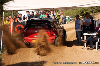 Dani Sordo - Carlos del Barrio
8º Rally d'Italia Sardegna 2011. Mini John Cooper Works WRC (1 WRC). Clasificado 6º.
Mini WRC Team

Del 5 al 8 de Mayo, Olbia, Cerdeña, Italia.
Superficie: tierra.

El Rally constaba de 3 etapas con un total de 1183.52 km de los que 339.70 km divididos en 18 tramos eran cronometrados.

Tomaron la salida 63 equipos, finalizaron 32.

© Petr Šedivec

Palabras clave: Mini;Cooper;WRC;Italia;Cerdeña;2011