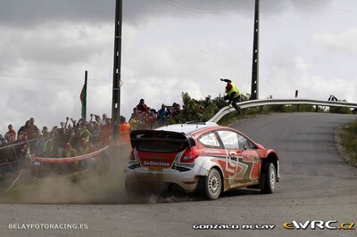Federico Villagra - Jorge Perez Companc
45º Vodafone Rally de Portugal 2011. Ford Fiesta RS WRC (PX60 AVO). Clasificado 8º.
Munchi's Ford WRT

Del 24 al 27 de Marzo, Lisboa, Faro.
Superficie: tierra.

El Rally constaba de 3 etapas con un total de 1363.55 km de los que 385.37 km divididos en 17 tramos eran cronometrados.

Tomaron la salida 71 equipos, finalizaro 38.

© Gonzalo Belay

Palabras clave: Ford;Fiesta;WRC;Portugal;2011