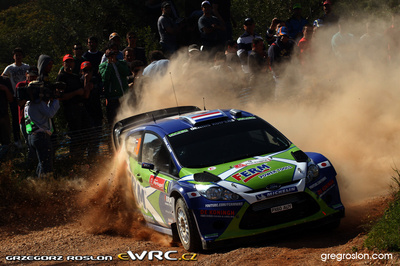 Dennis Kuipers - Frédéric Miclotte
45º Vodafone Rally de Portugal 2011. Ford Fiesta RS WRC (PX60 AUY). Clasificado 10º.
Ferm Powertools WRT

Del 24 al 27 de Marzo, Lisboa, Faro.
Superficie: tierra.

El Rally constaba de 3 etapas con un total de 1363.55 km de los que 385.37 km divididos en 17 tramos eran cronometrados.

Tomaron la salida 71 equipos, finalizaro 38.

© Greg Roslon

Palabras clave: Ford;Fiesta;WRC;Portugal;2011