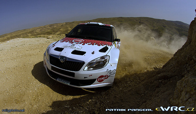 Karl Kruuda - Martin Järveoja
3º Jordan Rally WRC 2011. Skoda Fabia S2000 (14R 0200). Clasificado 11º.
ME3 Rally Team

Del 14 al 16 de Abril, Jordania.
Superficie: tierra.

El Rally constaba de 3 etapas con un total de 935.41 km de los que 333.04 km divididos en 20 tramos eran cronometrados.
La primera etapa (6 tramos en total) fue cancelada debido a un retraso en el transporte del equipamiento de los equipos. 

Tomaron la salida 36 equipos, finalizaron 23.

© Patrik Pangerl

Palabras clave: Skoda;Fabia;Jordania;2011