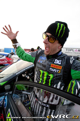 Ken Block - Alessandro Gelsomino
59º Rally Sweden 2011. Ford Fiesta RS WRC (PX60 AUV). Clasificado 14º.
Monster WRT

Del 10 al 13 de Febrero, Karlstad.
Superficie: nieve - hielo.

El Rally constaba de 3 etapas con un total de 2059.89 km de los que 351.24 km divididos en 22 tramos eran cronometrados.

Tomaron la salida 45 equipos, finalizaron 34.

© Andriy Roschenko

Palabras clave: Ford;Fiesta;WRC;Suecia;2011