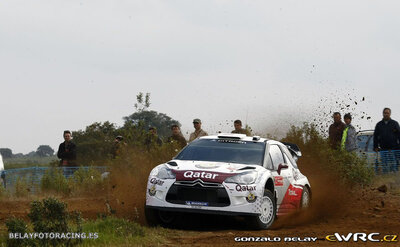 Nasser Al-Attiyah - Giovanni Bernacchini
46º Vodafone Rally de Portugal 2012. Citroën DS3 WRC. Clasificado 4º.
Qatar World Rally Team

Del 29 de Marzo al 1 de Marzo, Faro.
Superficie: tierra.

El Rally tenia un total de 1497.92 km de los que 434.77 km divididos en 4 etapas y 22 tramos eran cronometrados (3 de ellos fueron cancelados SS8 Tavira 2 de 25.0 km, SS9 Alcarias 2 de 25.2 km, SS10
São Brás de Alportel 2 de 16.2 km).

Tomaron la salida 51 equipos, finalizaron 30.

© Gonzalo Belay
@
Palabras clave: Citroen;DS3;WRC;Portugal;2012