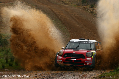 Dani Sordo - Carlos del Barrio
46º Vodafone Rally de Portugal 2012. Mini John Cooper Works WRC (4 WRC). Clasificado 11º.
Citroën Junior WRT

Del 29 de Marzo al 1 de Marzo, Faro.
Superficie: tierra.

El Rally tenia un total de 1497.92 km de los que 434.77 km divididos en 4 etapas y 22 tramos eran cronometrados (3 de ellos fueron cancelados SS8 Tavira 2 de 25.0 km, SS9 Alcarias 2 de 25.2 km, SS10
São Brás de Alportel 2 de 16.2 km).

Tomaron la salida 51 equipos, finalizaron 30.

© Greg Roslon
@
Palabras clave: ;Mini_Cooper;WRC;Portugal;2012
