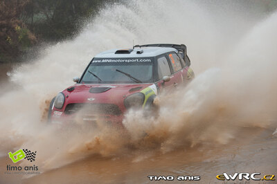 Dani Sordo - Carlos del Barrio
46º Vodafone Rally de Portugal 2012. Mini John Cooper Works WRC (4 WRC). Clasificado 11º.
Citroën Junior WRT

Del 29 de Marzo al 1 de Marzo, Faro.
Superficie: tierra.

El Rally tenia un total de 1497.92 km de los que 434.77 km divididos en 4 etapas y 22 tramos eran cronometrados (3 de ellos fueron cancelados SS8 Tavira 2 de 25.0 km, SS9 Alcarias 2 de 25.2 km, SS10
São Brás de Alportel 2 de 16.2 km).

Tomaron la salida 51 equipos, finalizaron 30.

© Timo Anis
@
Palabras clave: ;Mini_Cooper;WRC;Portugal;2012