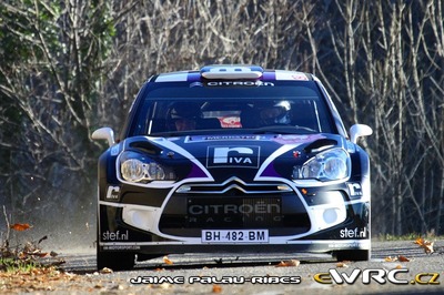 Peter van Merksteijn sn. - Eddy Chevaillier
80º Rallye Automobile de Monte-Carlo 2012. Citroën DS3 WRC (BH 482 BM). Abandonó por avería mecánica en SS5 Labatie d'Andaure - Lalouvesc 1 de 19.00 km.
Van Merksteijn Motorsport

Del 17 al 22 de Enero, Valence - Monaco.
Superficie: asfalto - nieve.

El Rally teni­a un total de 1772.52 km de los que 433.36 Km divididos en 18 tramos eran especiales.

Se inscribieron 82 equipos, tomaron la salida 73, finalizaron 45.

© Jaime Palau-Ribes
@
Palabras clave: Citroen;DS3;WRC;Montecarlo;2012