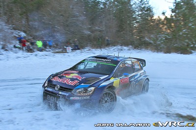 Sébastien Ogier - Julien Ingrassia
83º Rallye Automobile Monte-Carlo 2015. Volkswagen Polo R WRC (WOB VW 524). Clasificado 1º.
Volkswagen Motorsport

Del 21 al 25 de Enero, Gap - Monaco.
Superficie: asfalto - nieve.

El Rallye constaba de 4 etapas con un total de 1383.15 km de los que 355.48 km divididos en 15 tramos eran cronometrados.

Tomaron la salida 94 equipos, finalizaron 78.

© Jorg Ullmann

Palabras clave: Volkswagen;Polo;WRC;Montecarlo;2015