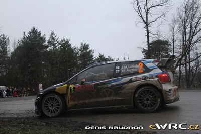 Jari-Matti Latvala - Miikka Anttila
83º Rallye Automobile Monte-Carlo 2015. Volkswagen Polo R WRC (WOB VW 525). Clasificado 2º.
Volkswagen Motorsport

Del 21 al 25 de Enero, Gap - Monaco.
Superficie: asfalto - nieve.

El Rallye constaba de 4 etapas con un total de 1383.15 km de los que 355.48 km divididos en 15 tramos eran cronometrados.

Tomaron la salida 94 equipos, finalizaron 78.

© Denis Baudron

Palabras clave: Volkswagen;Polo;WRC;Montecarlo;2015