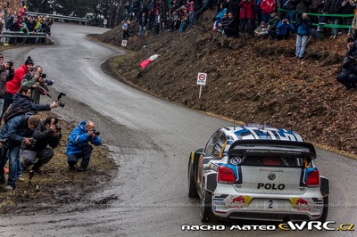 Jari-Matti Latvala - Miikka Anttila
83º Rallye Automobile Monte-Carlo 2015. Volkswagen Polo R WRC (WOB VW 525). Clasificado 2º.
Volkswagen Motorsport

Del 21 al 25 de Enero, Gap - Monaco.
Superficie: asfalto - nieve.

El Rallye constaba de 4 etapas con un total de 1383.15 km de los que 355.48 km divididos en 15 tramos eran cronometrados.

Tomaron la salida 94 equipos, finalizaron 78.

© Nacho Mateo

Palabras clave: Volkswagen;Polo;WRC;Montecarlo;2015