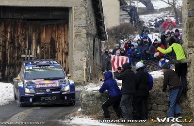 Andreas Mikkelsen - Ola Fløene
83º Rallye Automobile Monte-Carlo 2015. Volkswagen Polo R WRC (WOB VW 522). Clasificado 3º.
Volkswagen Motorsport

Del 21 al 25 de Enero, Gap - Monaco.
Superficie: asfalto - nieve.

El Rallye constaba de 4 etapas con un total de 1383.15 km de los que 355.48 km divididos en 15 tramos eran cronometrados.

Tomaron la salida 94 equipos, finalizaron 78.

© Gonzalo Belay

Palabras clave: Volkswagen;Polo;WRC;Montecarlo;2015