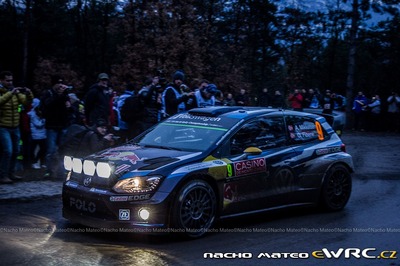 Andreas Mikkelsen - Ola Fløene
83º Rallye Automobile Monte-Carlo 2015. Volkswagen Polo R WRC (WOB VW 522). Clasificado 3º.
Volkswagen Motorsport

Del 21 al 25 de Enero, Gap - Monaco.
Superficie: asfalto - nieve.

El Rallye constaba de 4 etapas con un total de 1383.15 km de los que 355.48 km divididos en 15 tramos eran cronometrados.

Tomaron la salida 94 equipos, finalizaron 78.

© Nacho Mateo

Palabras clave: Volkswagen;Polo;WRC;Montecarlo;2015